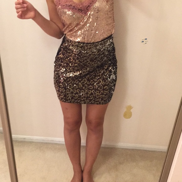 Zara sequin skirt. S - Picture 9 of 10